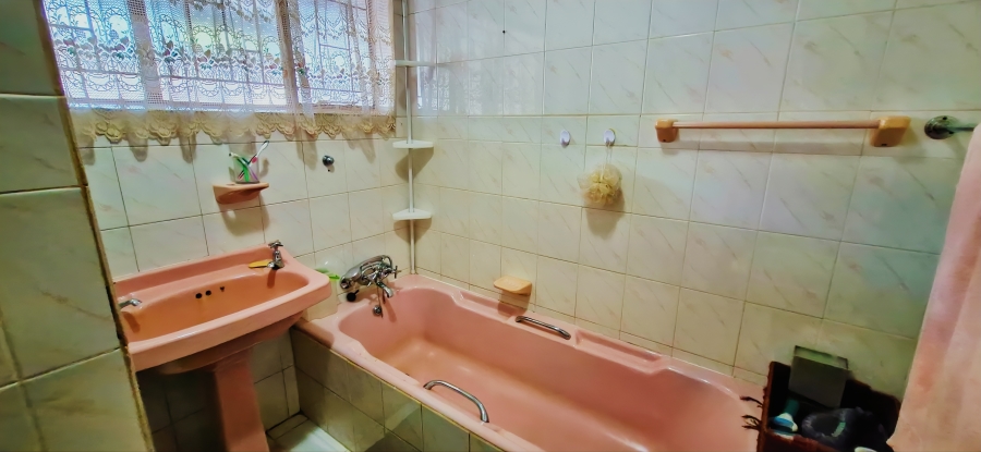 4 Bedroom Property for Sale in Sinoville Gauteng