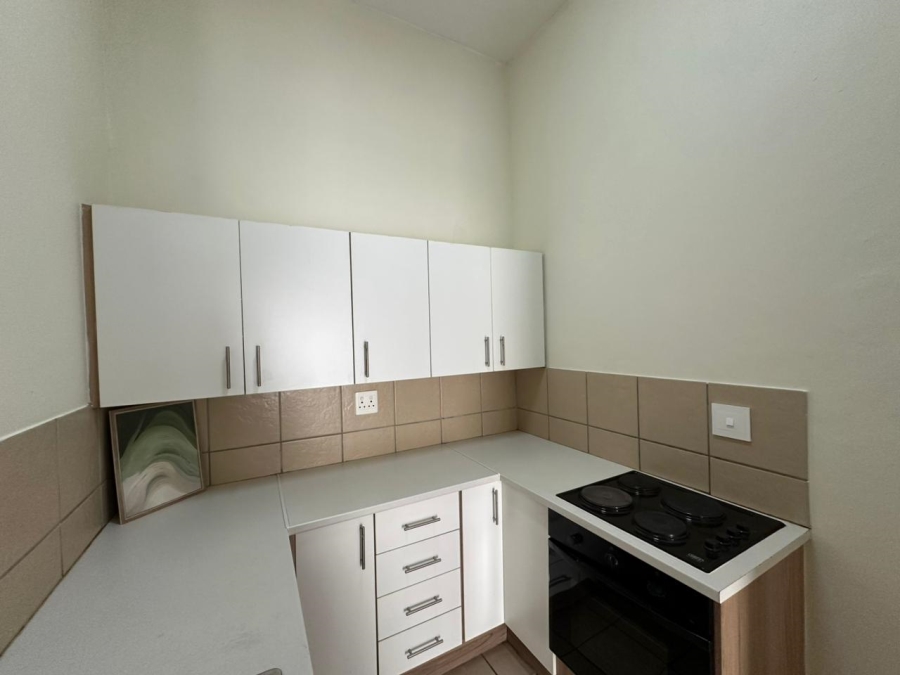 1 Bedroom Property for Sale in Die Hoewes Gauteng