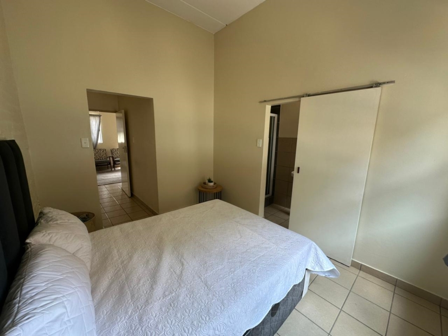 1 Bedroom Property for Sale in Die Hoewes Gauteng