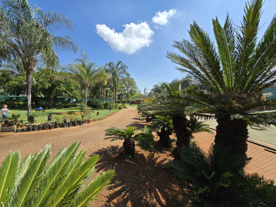 4 Bedroom Property for Sale in Theresa Park Gauteng