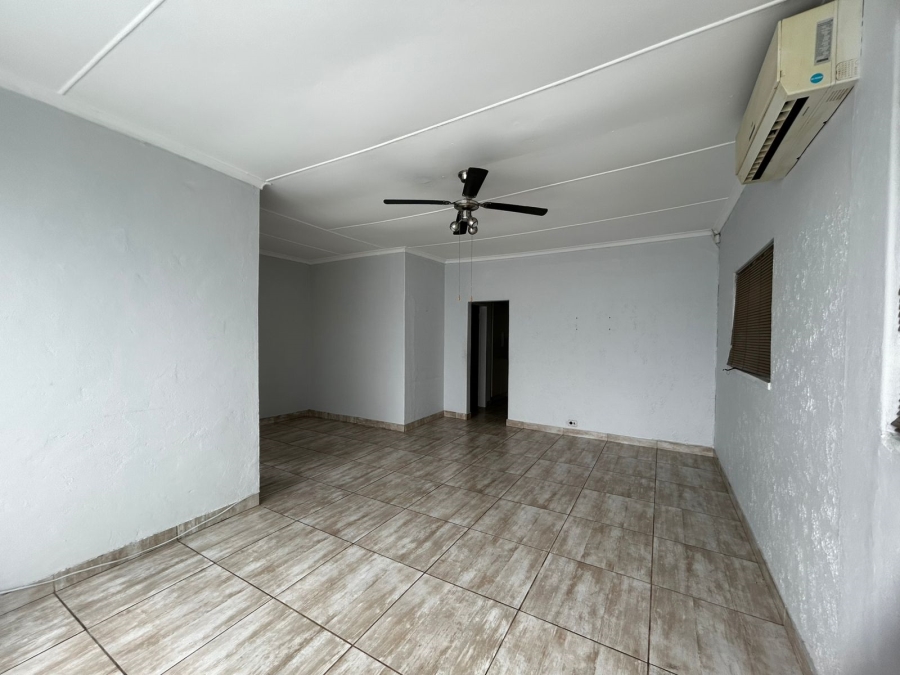 3 Bedroom Property for Sale in Villieria Gauteng