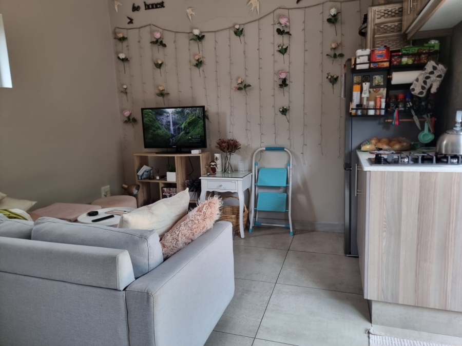 To Let 1 Bedroom Property for Rent in Brooklyn Gauteng