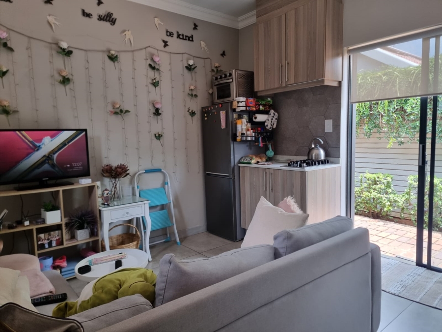 To Let 1 Bedroom Property for Rent in Brooklyn Gauteng