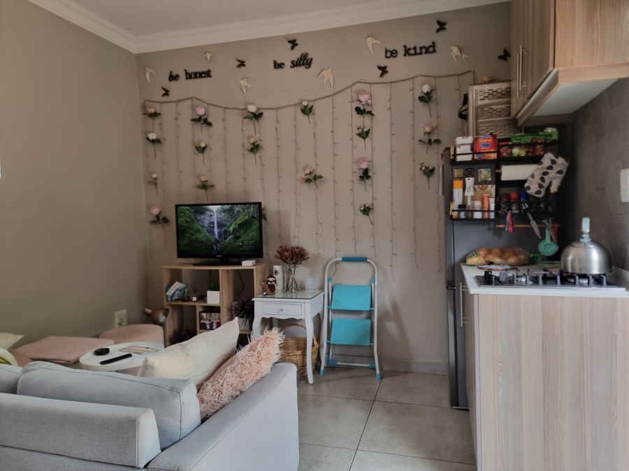 To Let 1 Bedroom Property for Rent in Brooklyn Gauteng