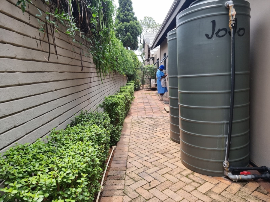 To Let 1 Bedroom Property for Rent in Brooklyn Gauteng