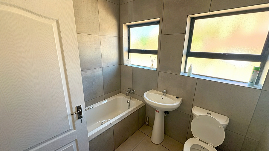 3 Bedroom Property for Sale in The Orchards Gauteng