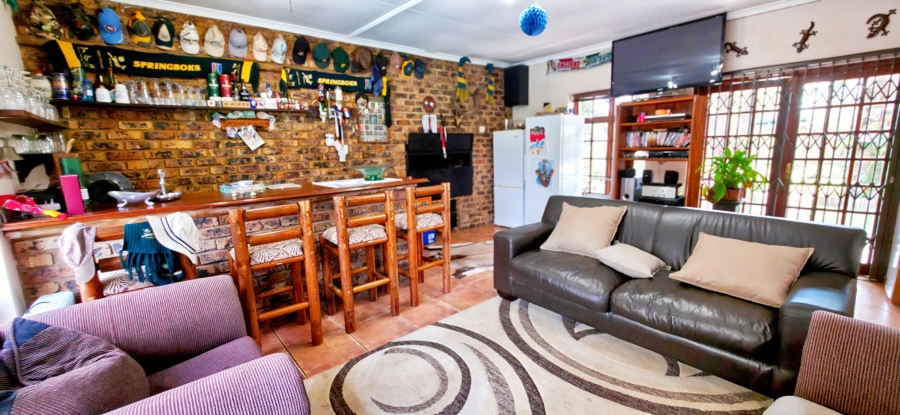 4 Bedroom Property for Sale in Magalieskruin Gauteng