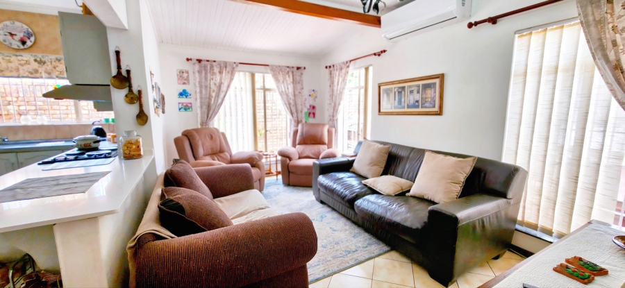 4 Bedroom Property for Sale in Magalieskruin Gauteng