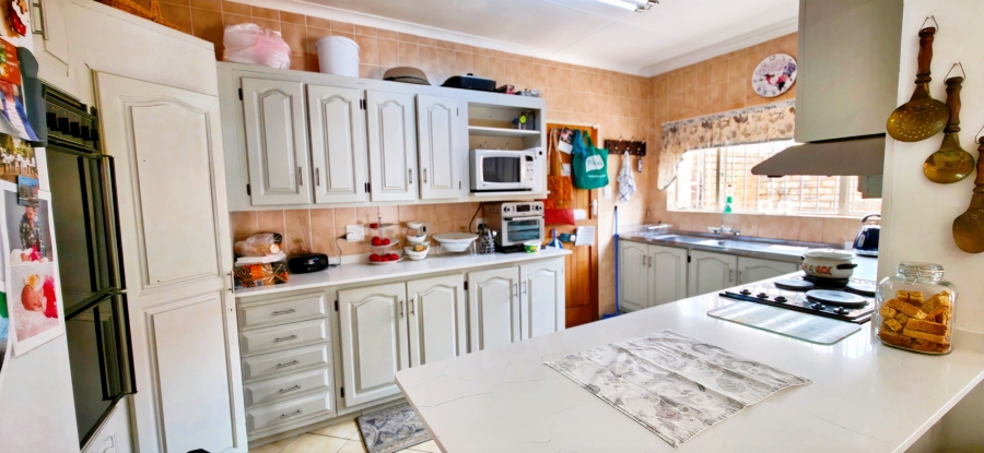 4 Bedroom Property for Sale in Magalieskruin Gauteng