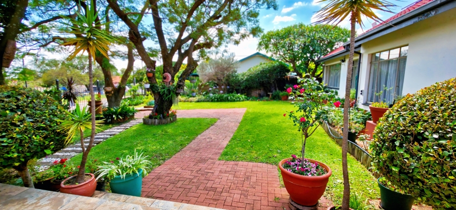 4 Bedroom Property for Sale in Magalieskruin Gauteng