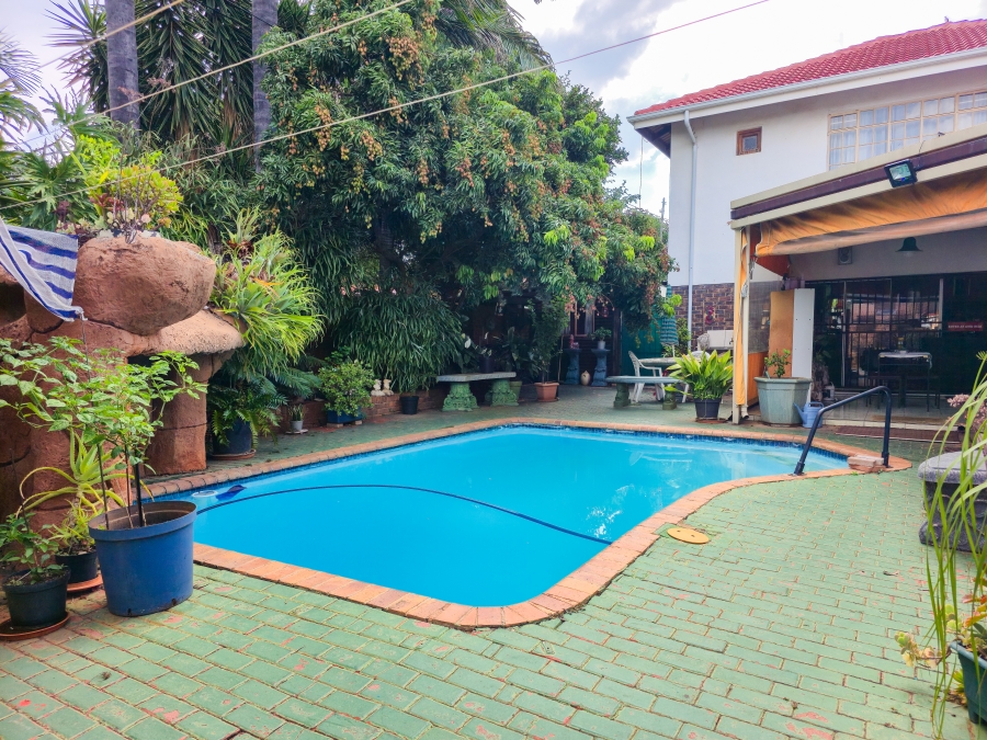 4 Bedroom Property for Sale in Florauna Gauteng