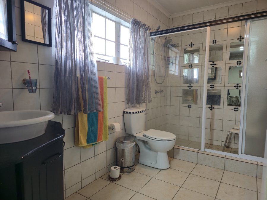 4 Bedroom Property for Sale in Florauna Gauteng