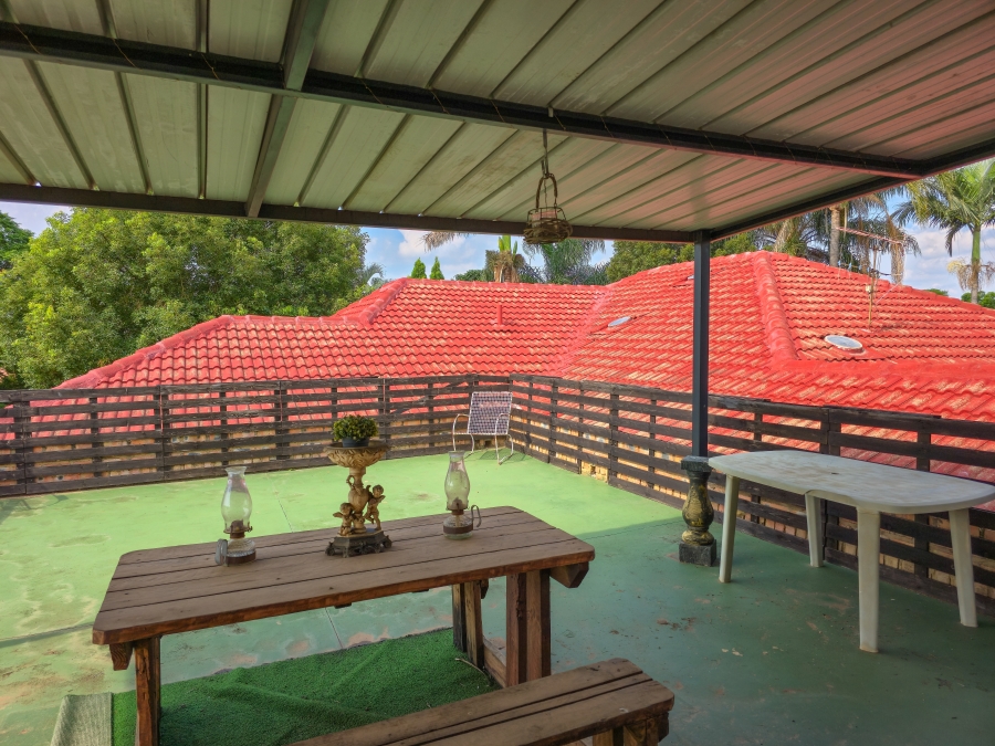 4 Bedroom Property for Sale in Florauna Gauteng