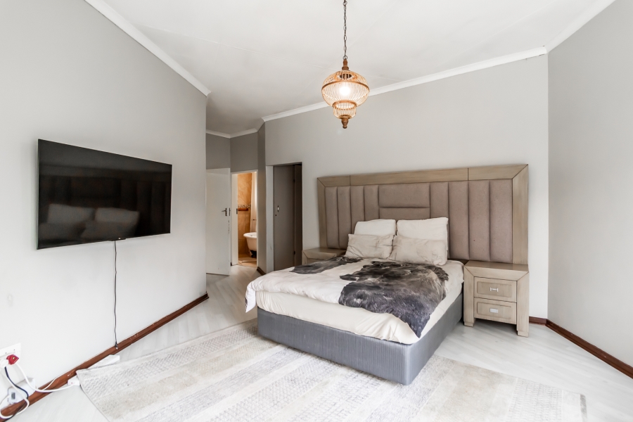 3 Bedroom Property for Sale in Waterkloof Glen Gauteng