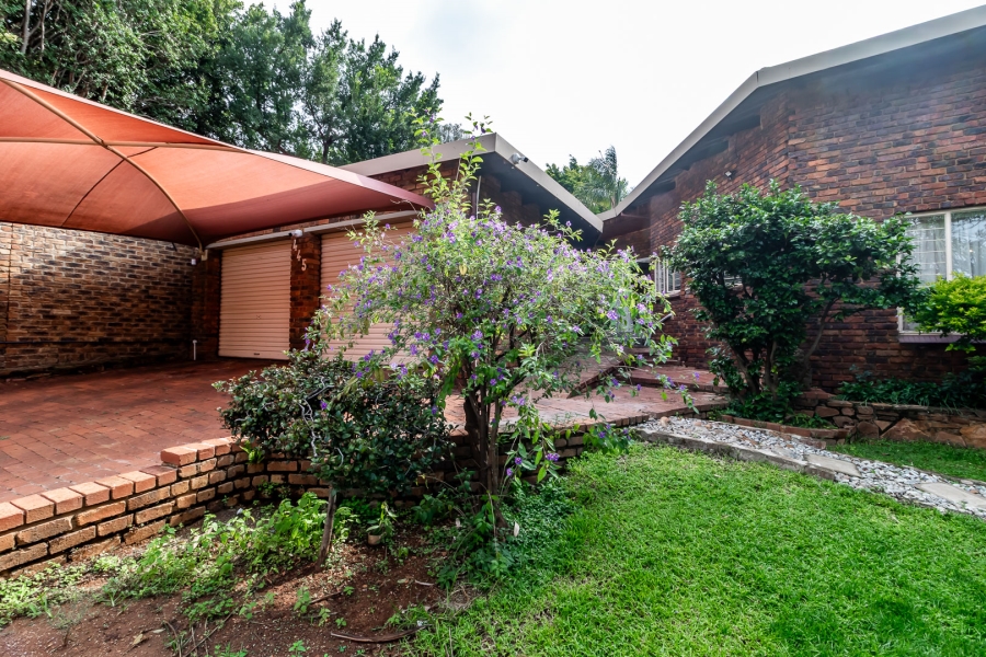 3 Bedroom Property for Sale in Waterkloof Glen Gauteng