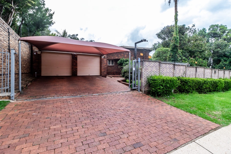 3 Bedroom Property for Sale in Waterkloof Glen Gauteng