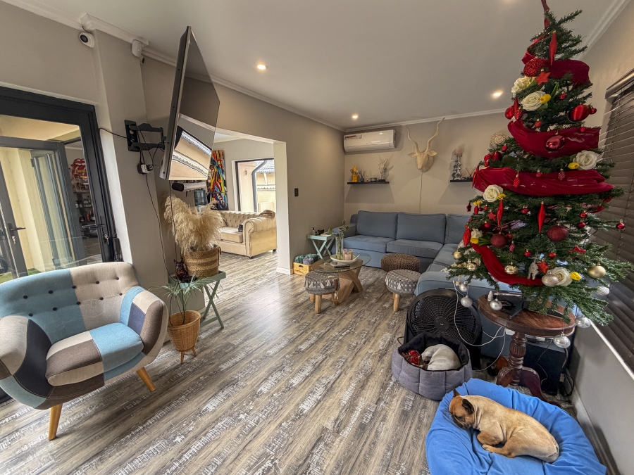 3 Bedroom Property for Sale in Garsfontein Gauteng