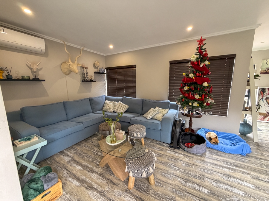 3 Bedroom Property for Sale in Garsfontein Gauteng