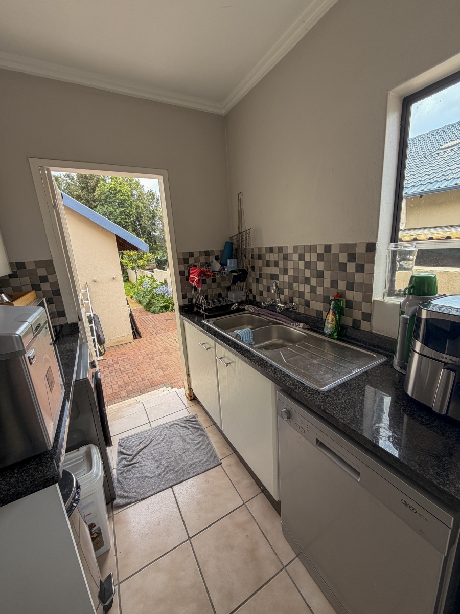 3 Bedroom Property for Sale in Garsfontein Gauteng