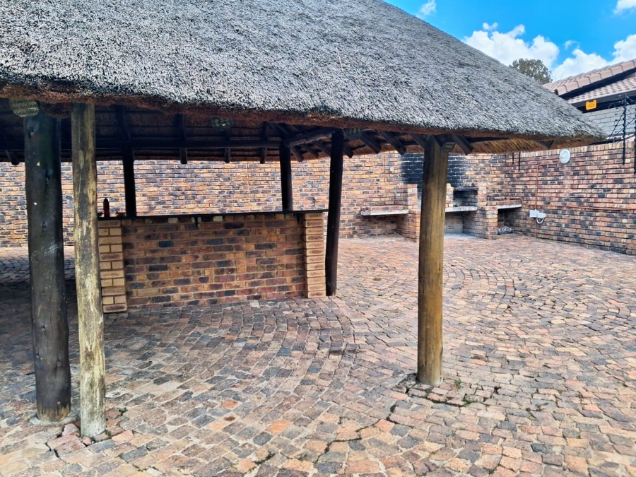 1 Bedroom Property for Sale in Noordhang Gauteng