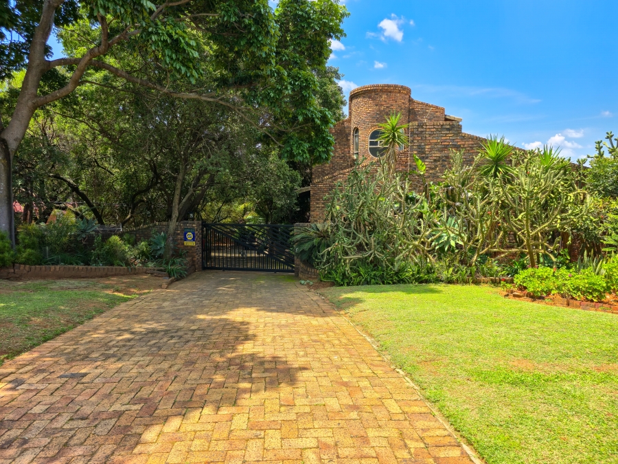 4 Bedroom Property for Sale in Amandasig Gauteng