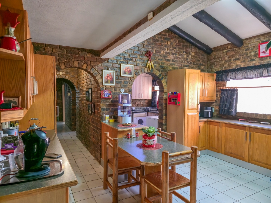 4 Bedroom Property for Sale in Amandasig Gauteng