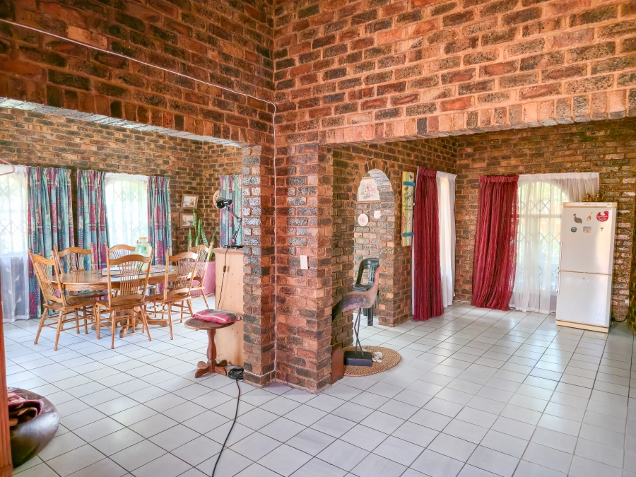 4 Bedroom Property for Sale in Amandasig Gauteng
