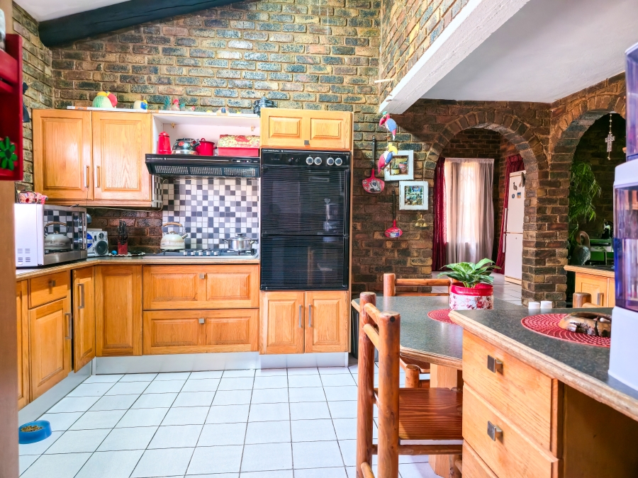 4 Bedroom Property for Sale in Amandasig Gauteng