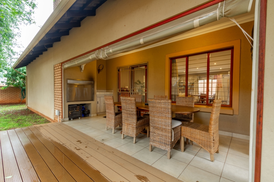 3 Bedroom Property for Sale in Equestria Gauteng