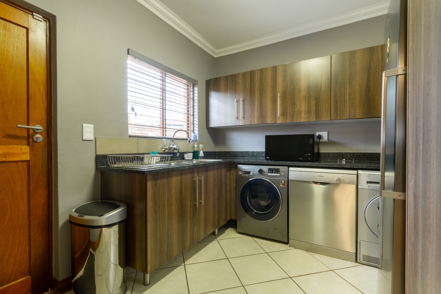 3 Bedroom Property for Sale in Equestria Gauteng