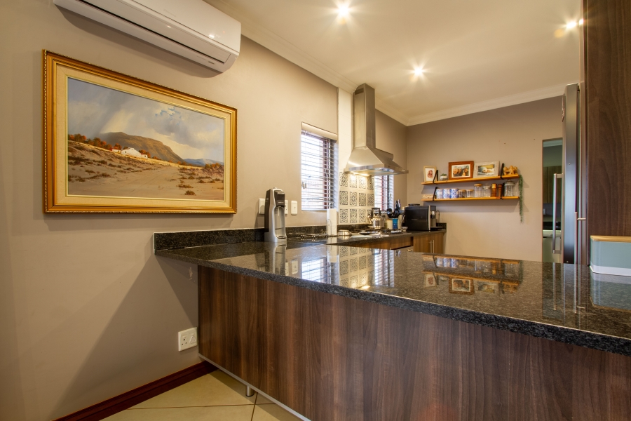 3 Bedroom Property for Sale in Equestria Gauteng