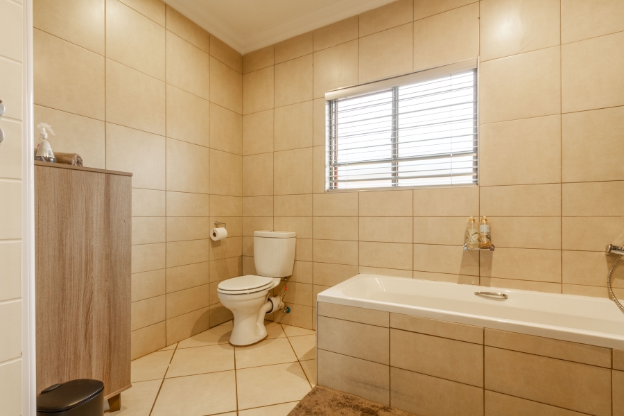 3 Bedroom Property for Sale in Equestria Gauteng