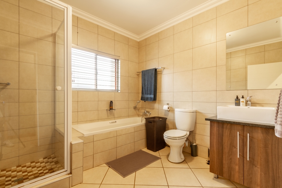 3 Bedroom Property for Sale in Equestria Gauteng