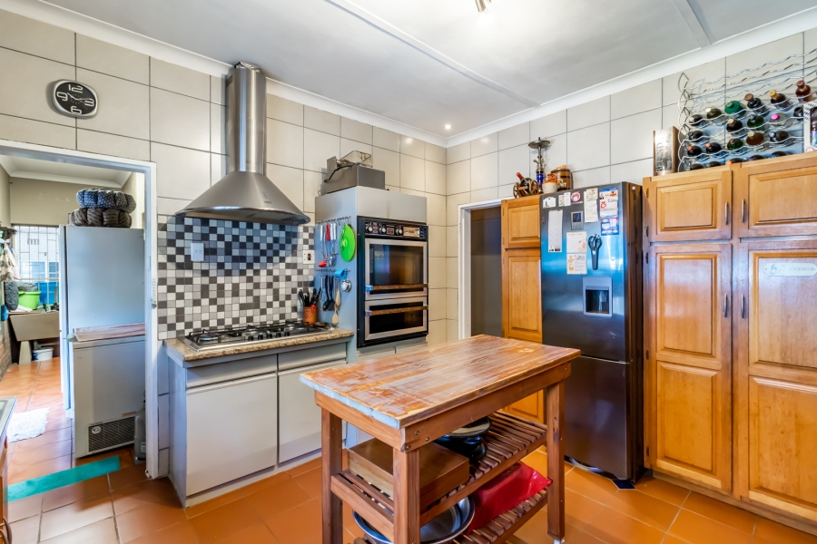 To Let 2 Bedroom Property for Rent in Gezina Gauteng