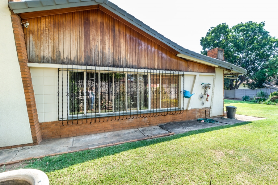 To Let 2 Bedroom Property for Rent in Gezina Gauteng