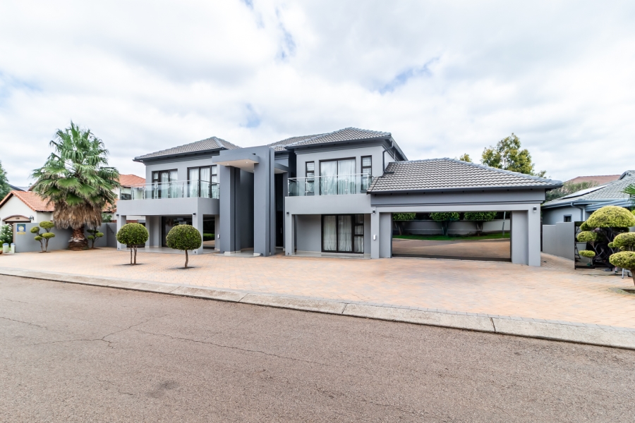 4 Bedroom Property for Sale in Zambezi Country Estate Gauteng