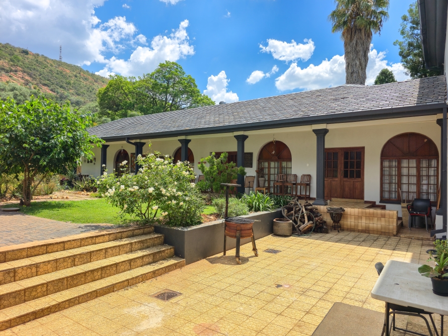 4 Bedroom Property for Sale in Pretoria North Gauteng