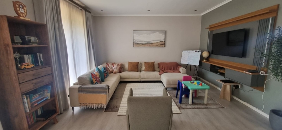 3 Bedroom Property for Sale in Queenswood Gauteng