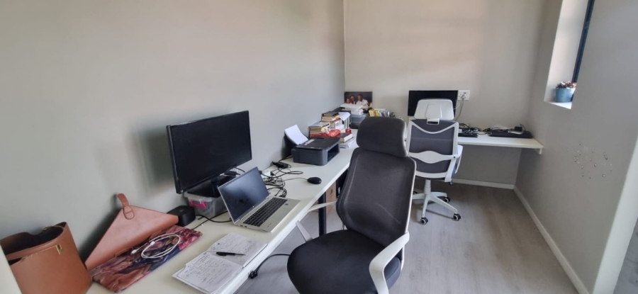 3 Bedroom Property for Sale in Queenswood Gauteng