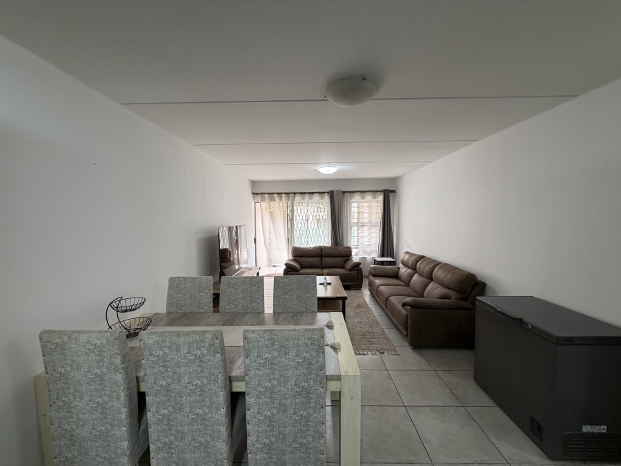 To Let 2 Bedroom Property for Rent in Raslouw Gauteng