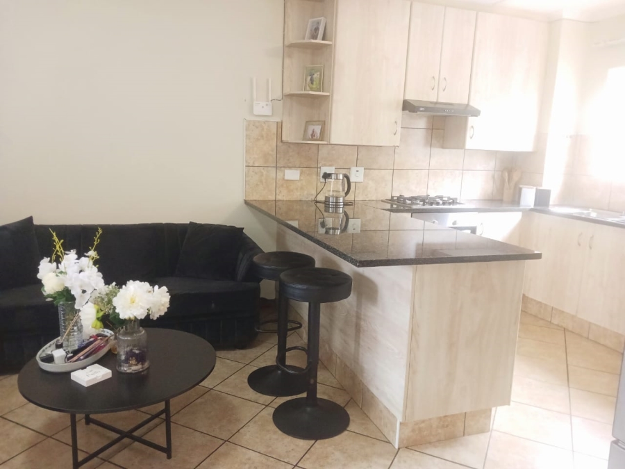 2 Bedroom Property for Sale in Florida Glen Gauteng
