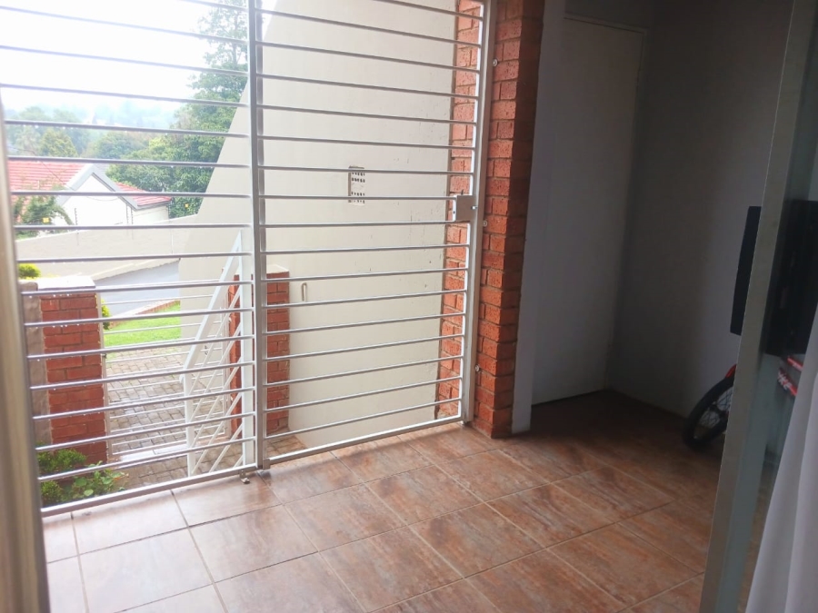 2 Bedroom Property for Sale in Florida Glen Gauteng