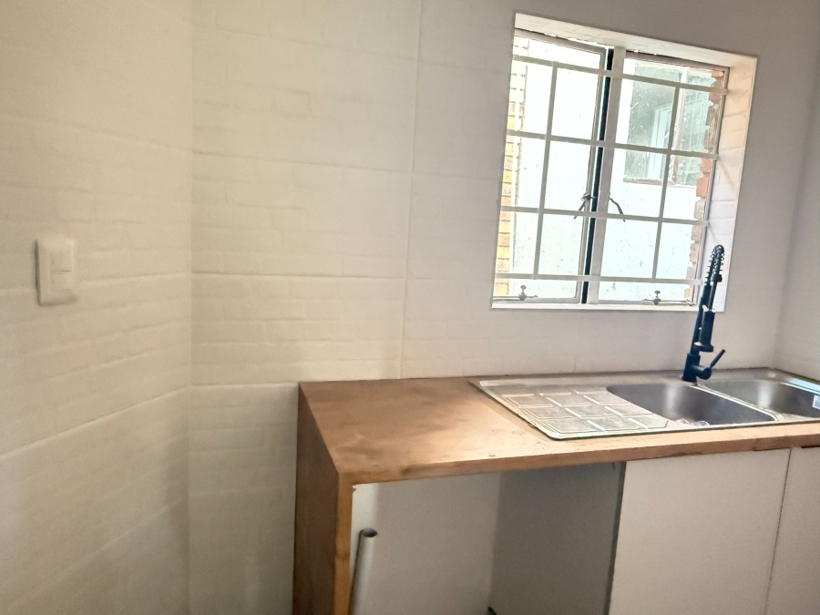 3 Bedroom Property for Sale in Little Falls Gauteng