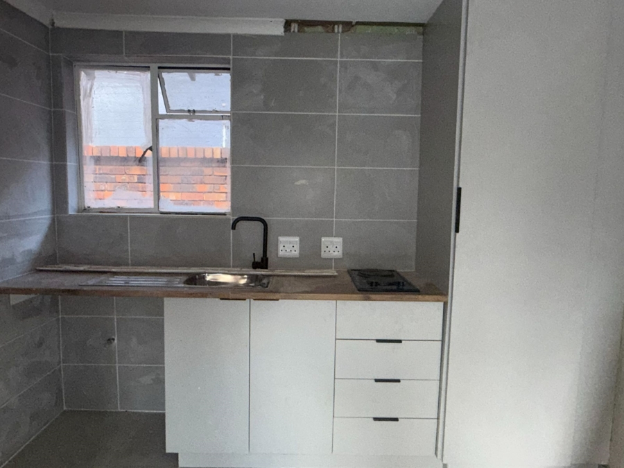 3 Bedroom Property for Sale in Little Falls Gauteng