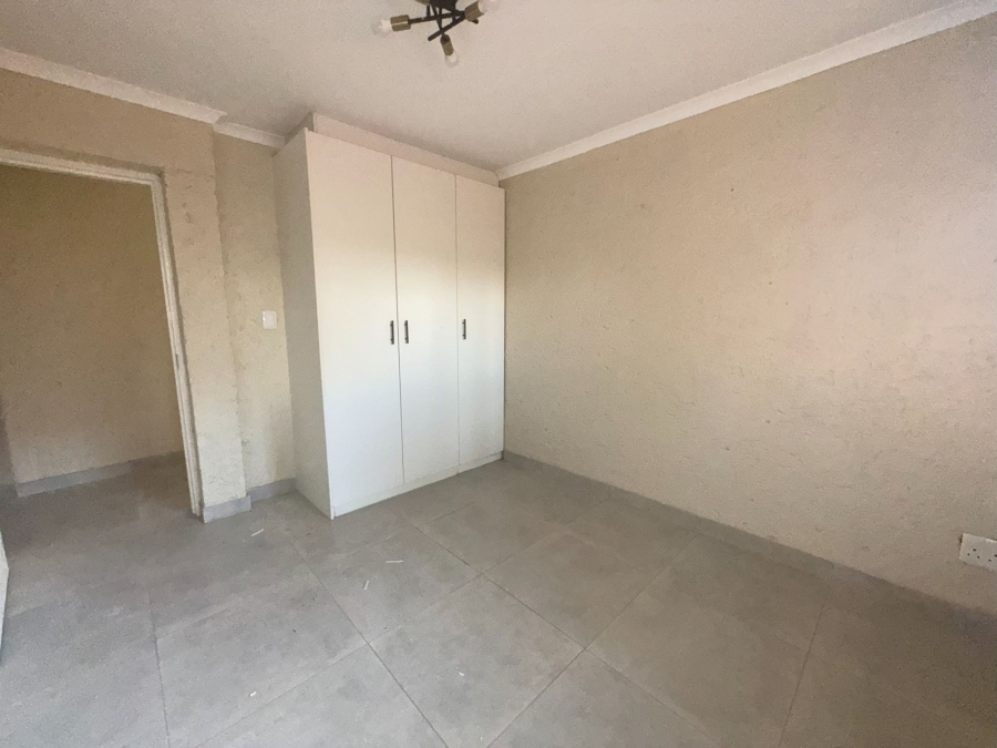 3 Bedroom Property for Sale in Little Falls Gauteng
