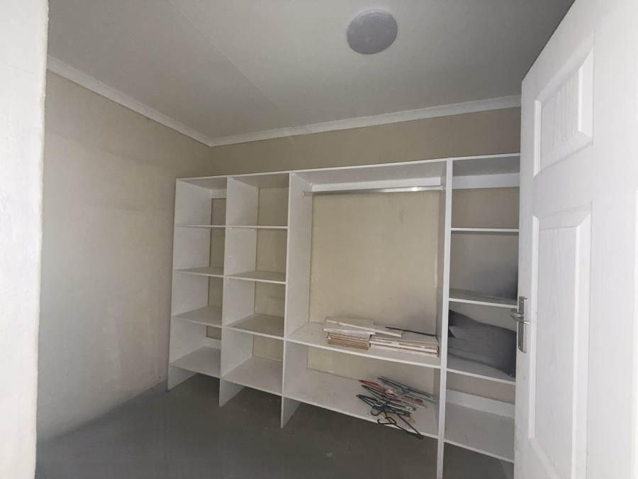 3 Bedroom Property for Sale in Little Falls Gauteng