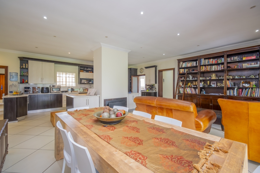 6 Bedroom Property for Sale in Weltevreden Park Gauteng