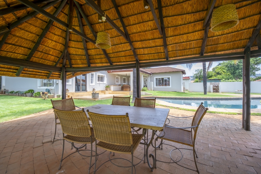 6 Bedroom Property for Sale in Weltevreden Park Gauteng