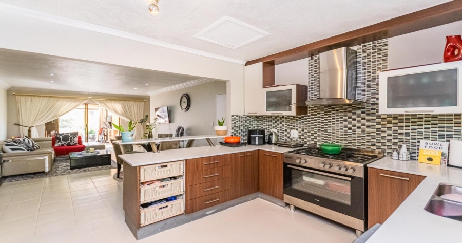 3 Bedroom Property for Sale in Ruimsig Gauteng