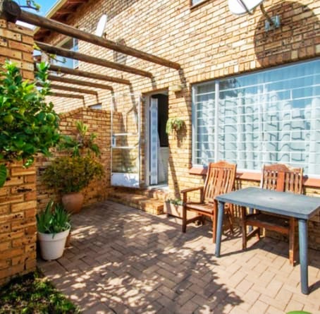 2 Bedroom Property for Sale in Sundowner Gauteng